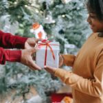 Weihnachten Geschenke geben warum